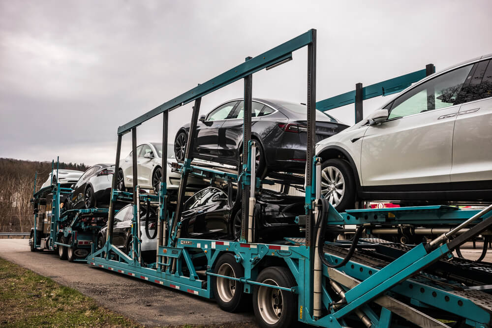 Long-distance Car Shipping